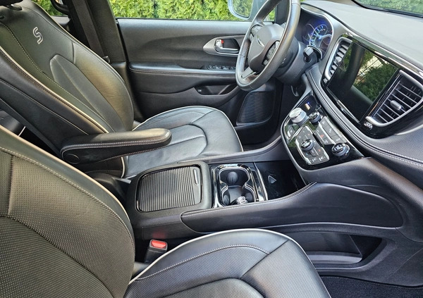 Chrysler Pacifica cena 231117 przebieg: 28268, rok produkcji 2021 z Jarosław małe 436